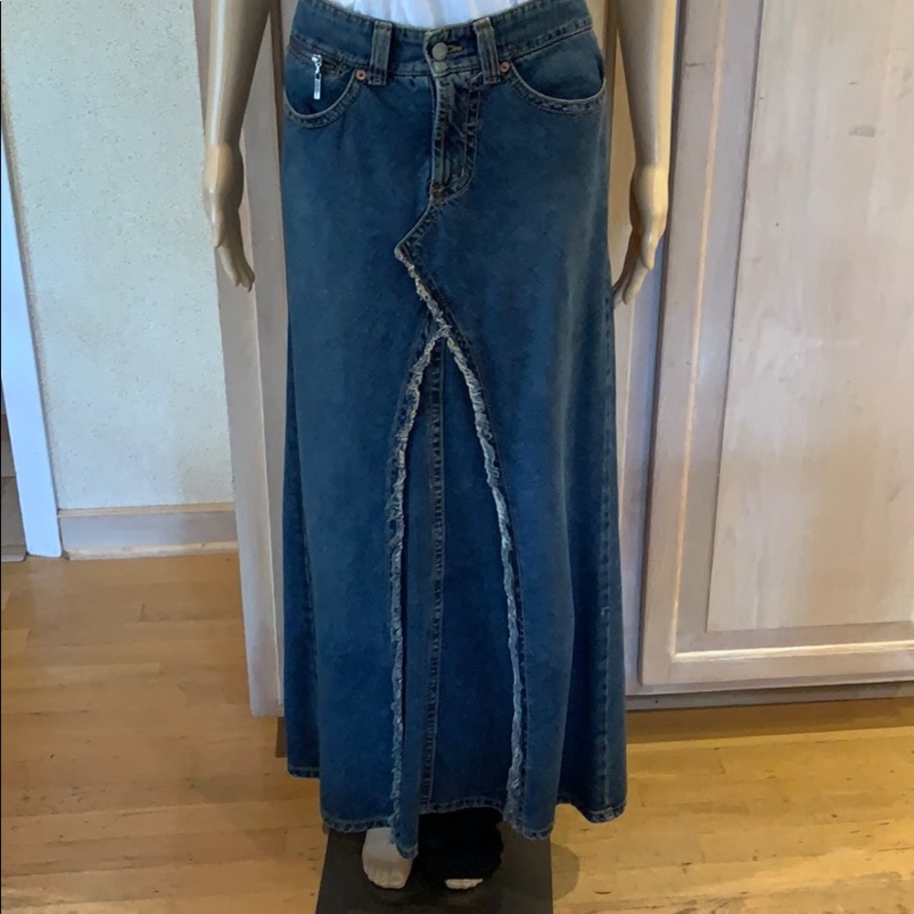 Skirt